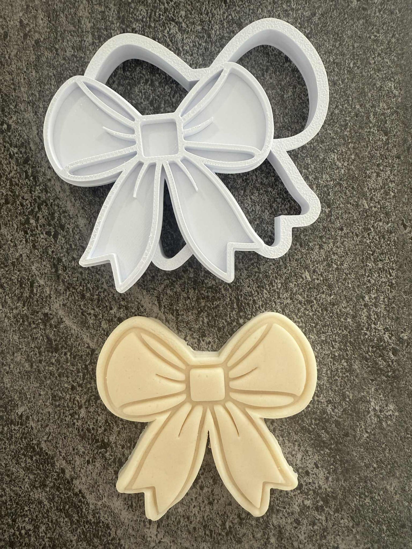 Bow 2 stamp and cutter