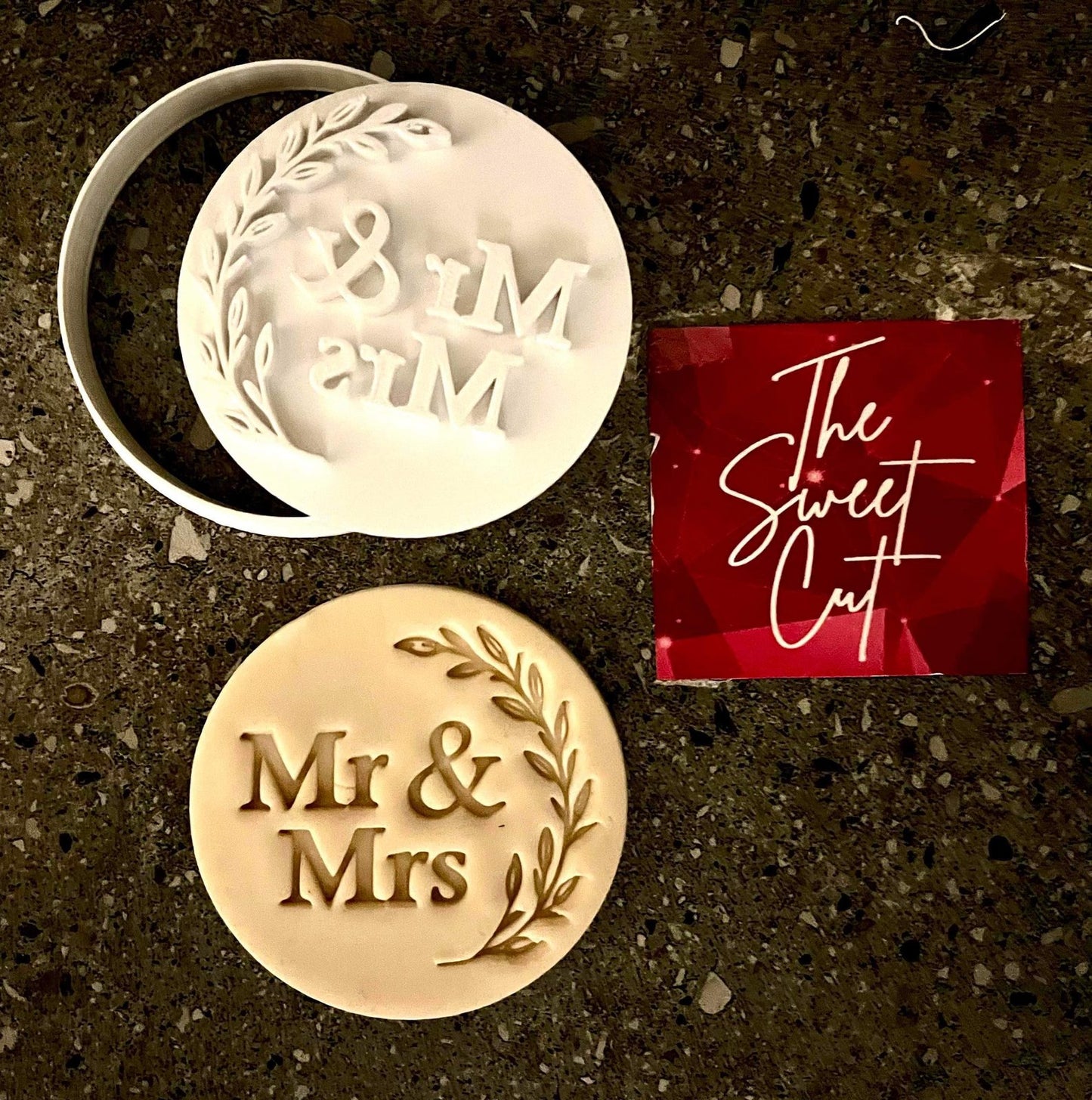 Mr and Mrs 1 Stamp and Circle cutter