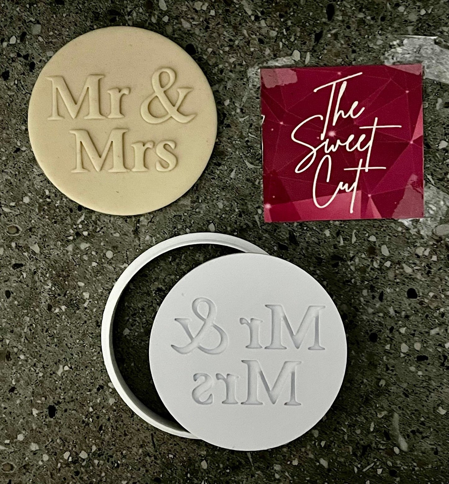 Mr and Mrs 3D debosser and cutter
