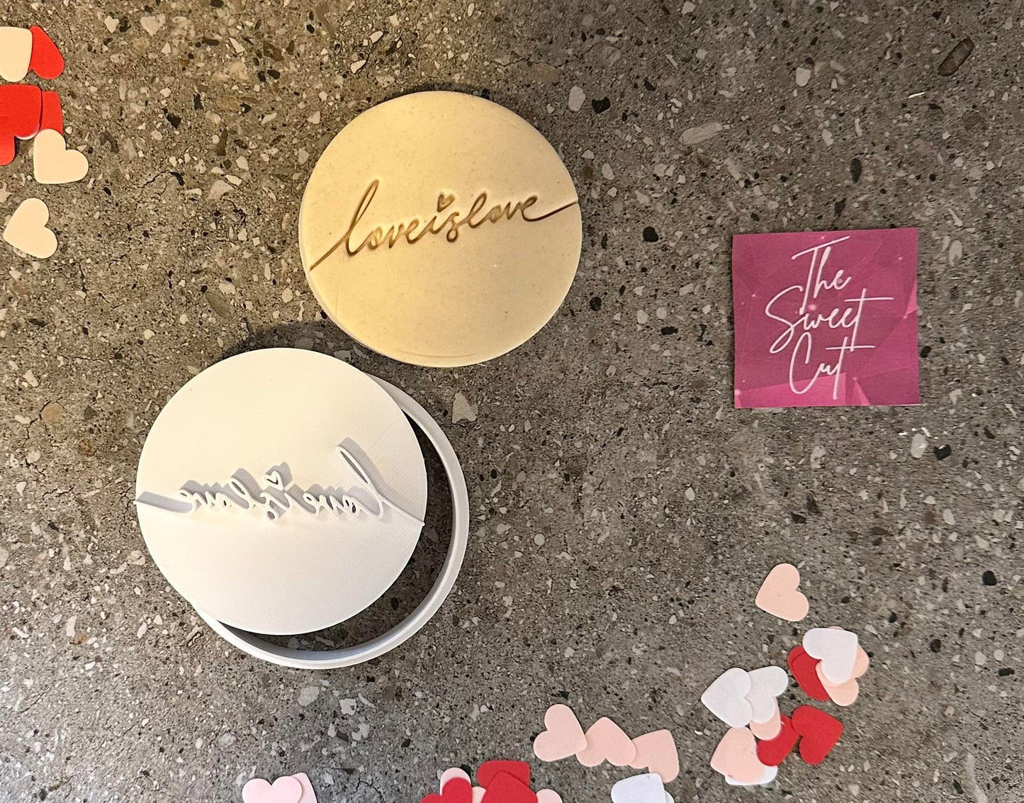 Love is love Stamp with circle cutter