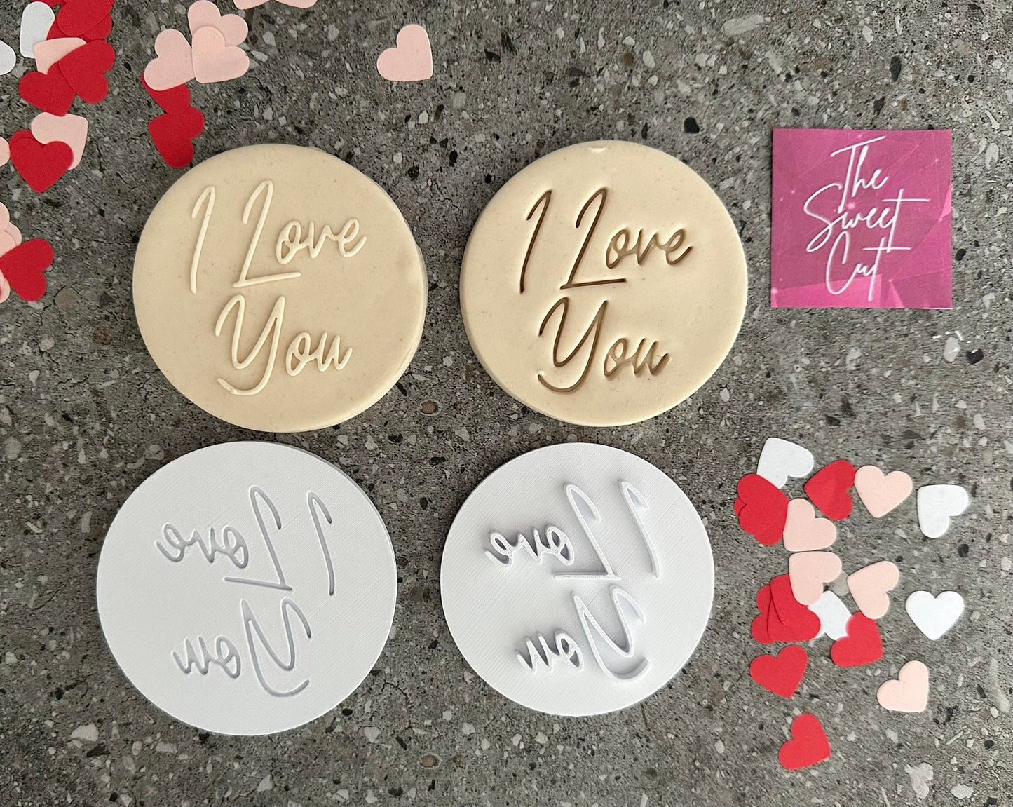 I love you on circle stamp