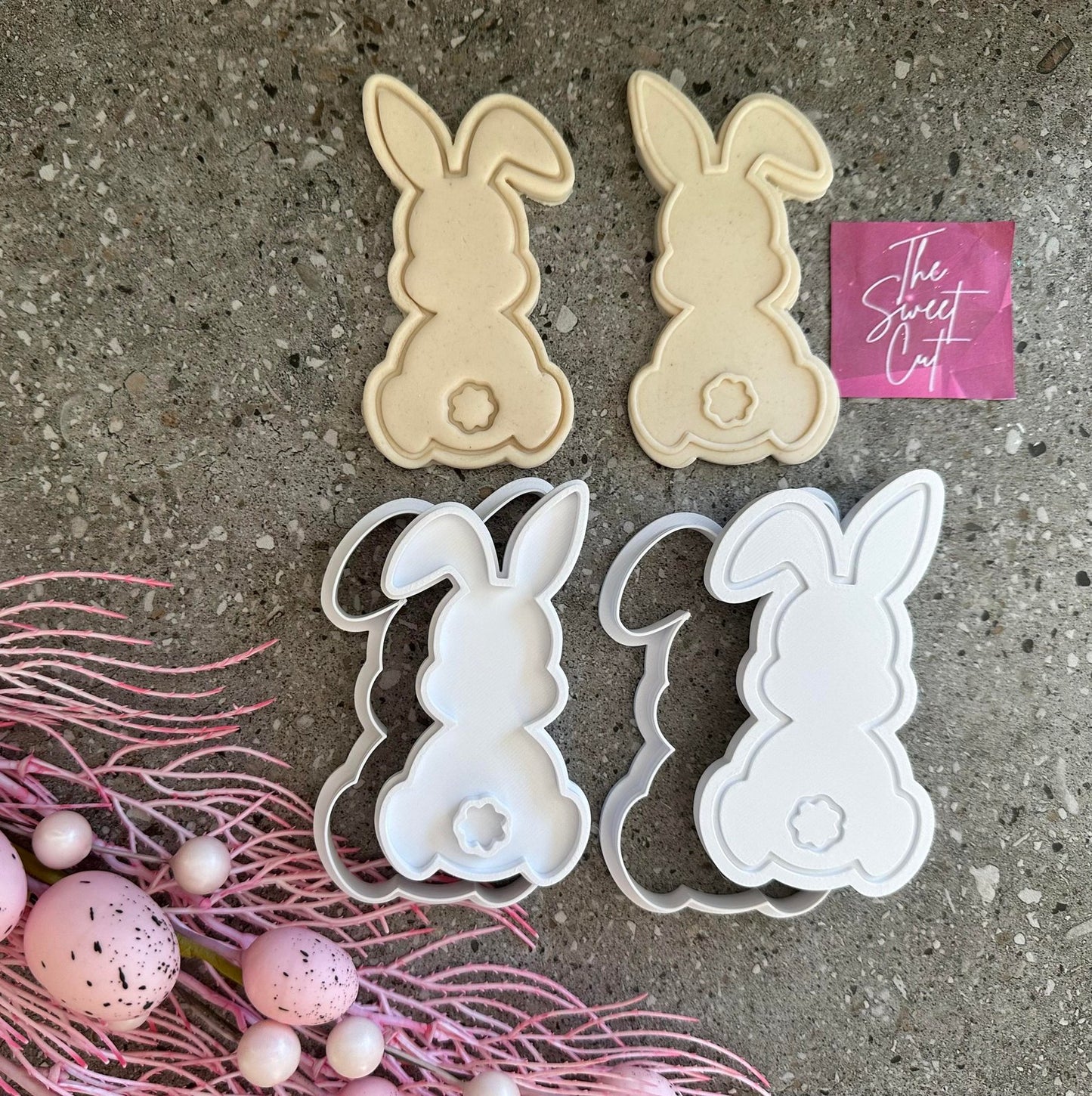 Shake your bunny tail pack