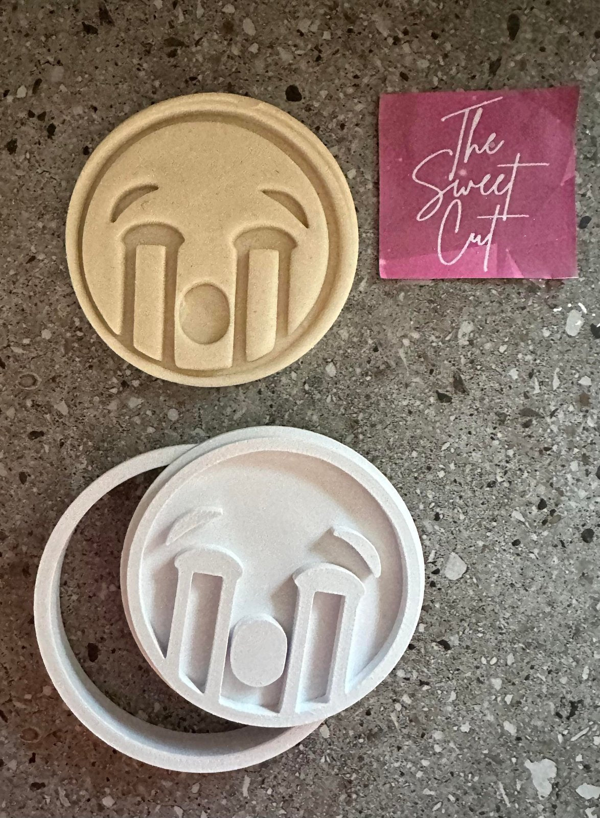 Emoji face embossers with circle cutter