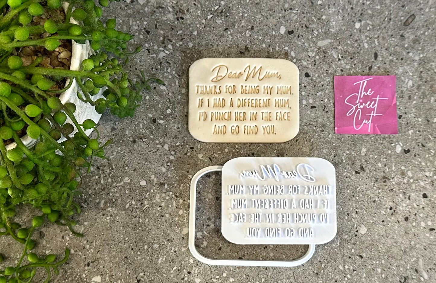 Dear mum stamp with rectangle cutter