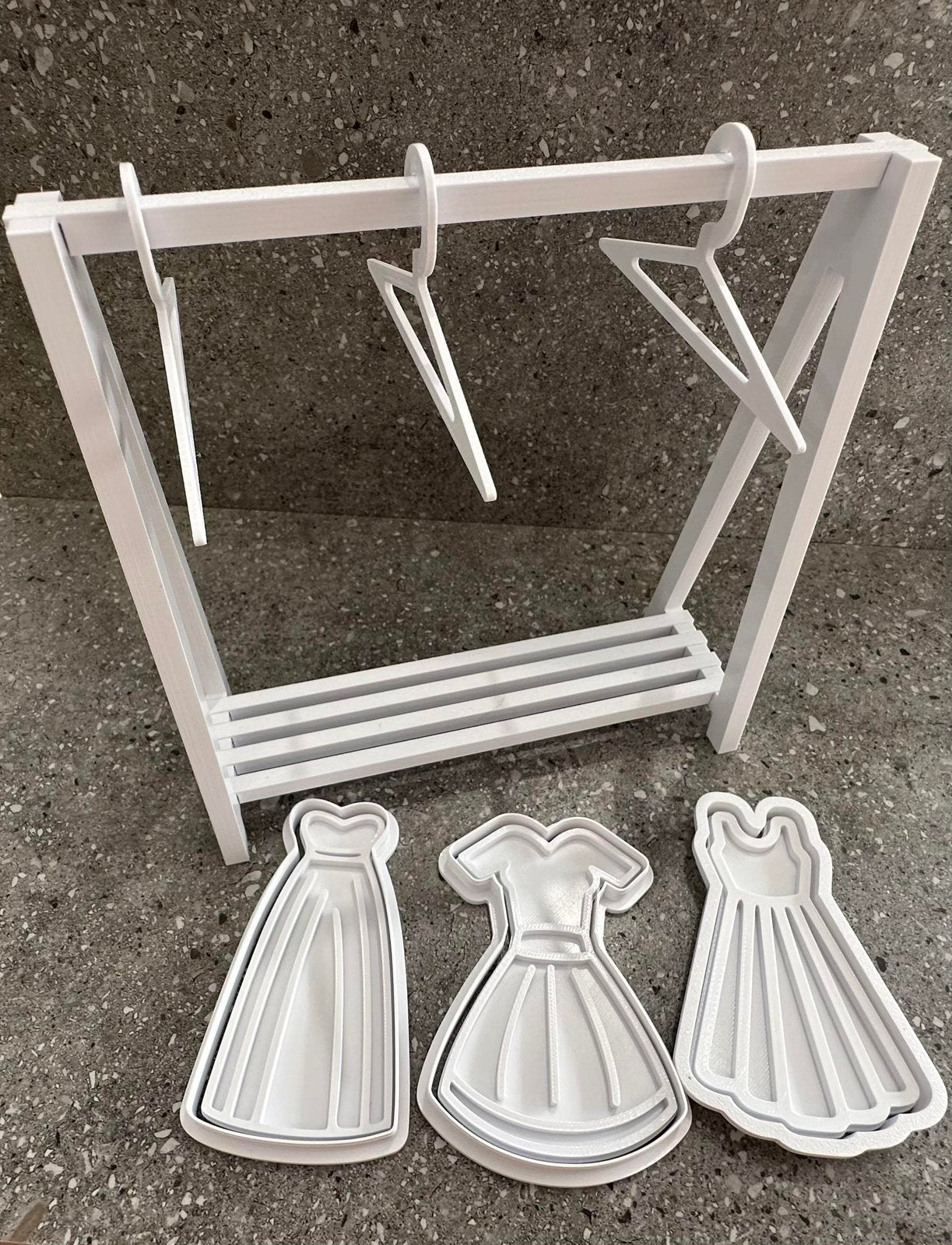 3D printed clothes rack with coat hangers