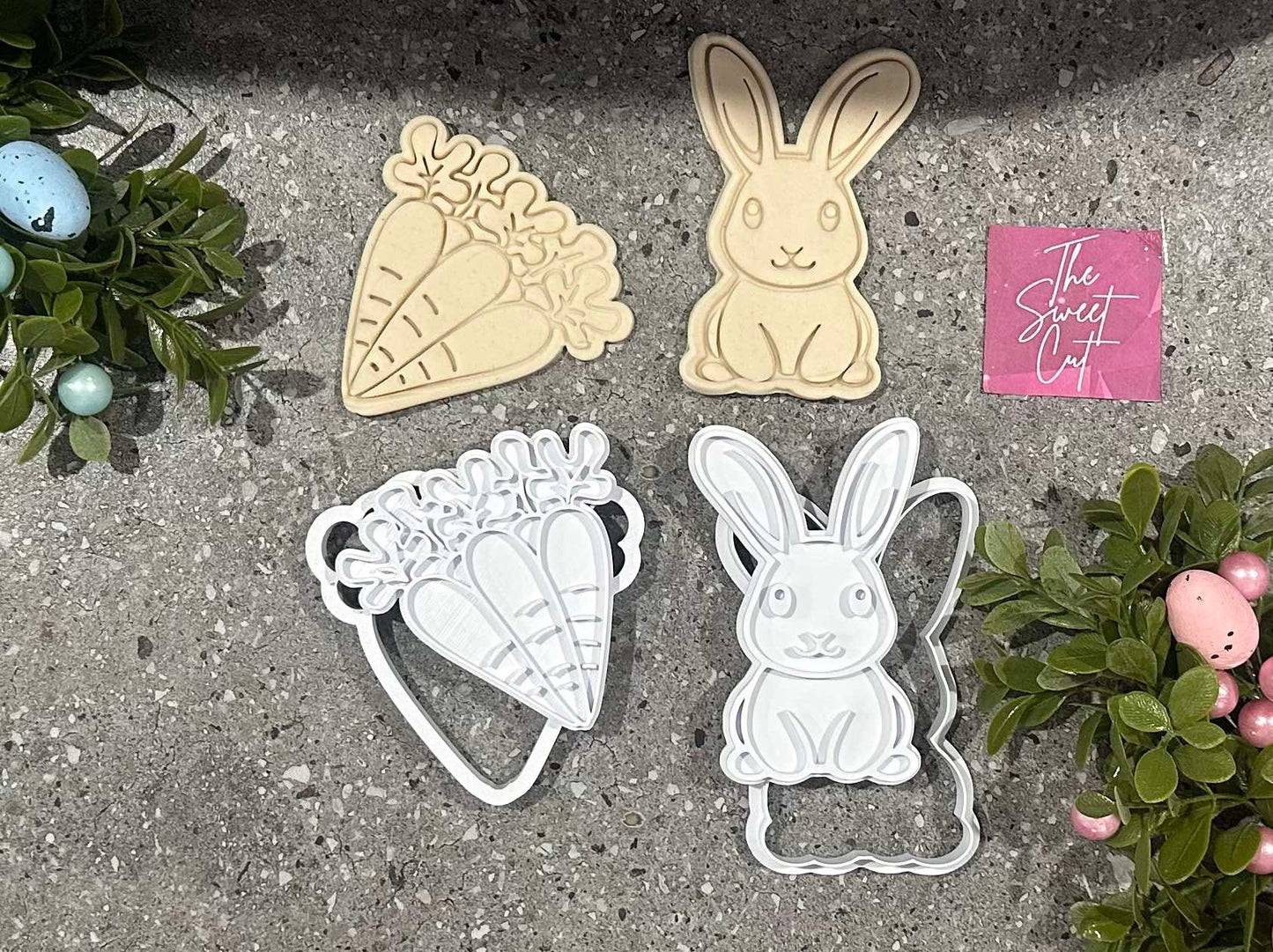 Bunny and carrot pack