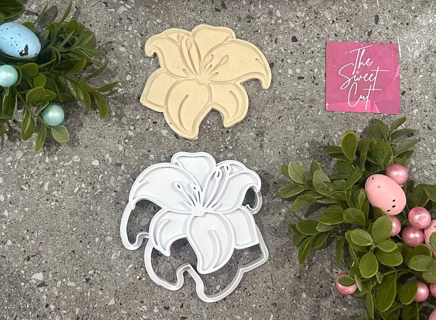 Lily stamp and cutter