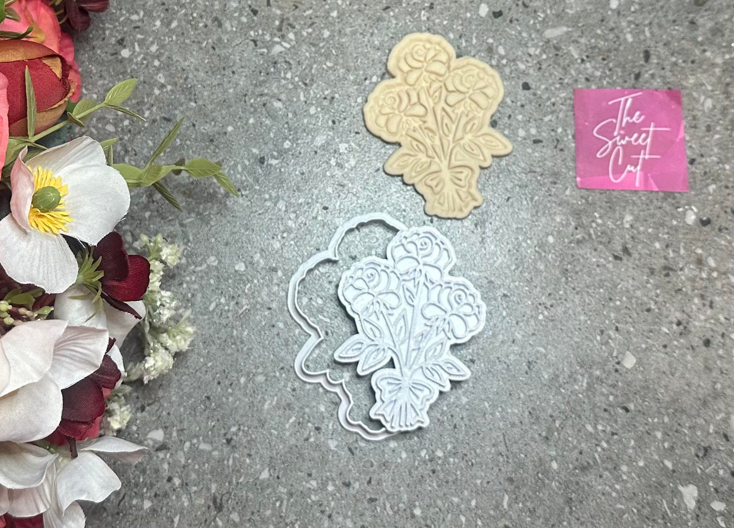 Bunch of roses stamp and cutter