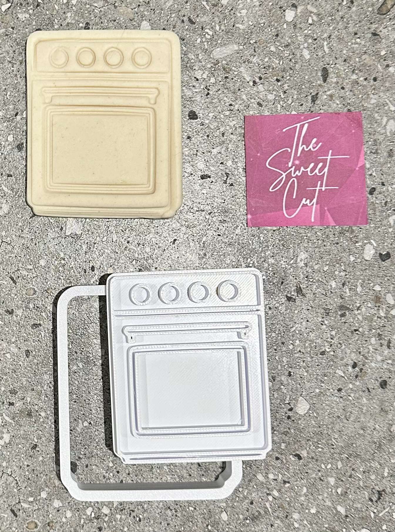 Oven stamp and cutter