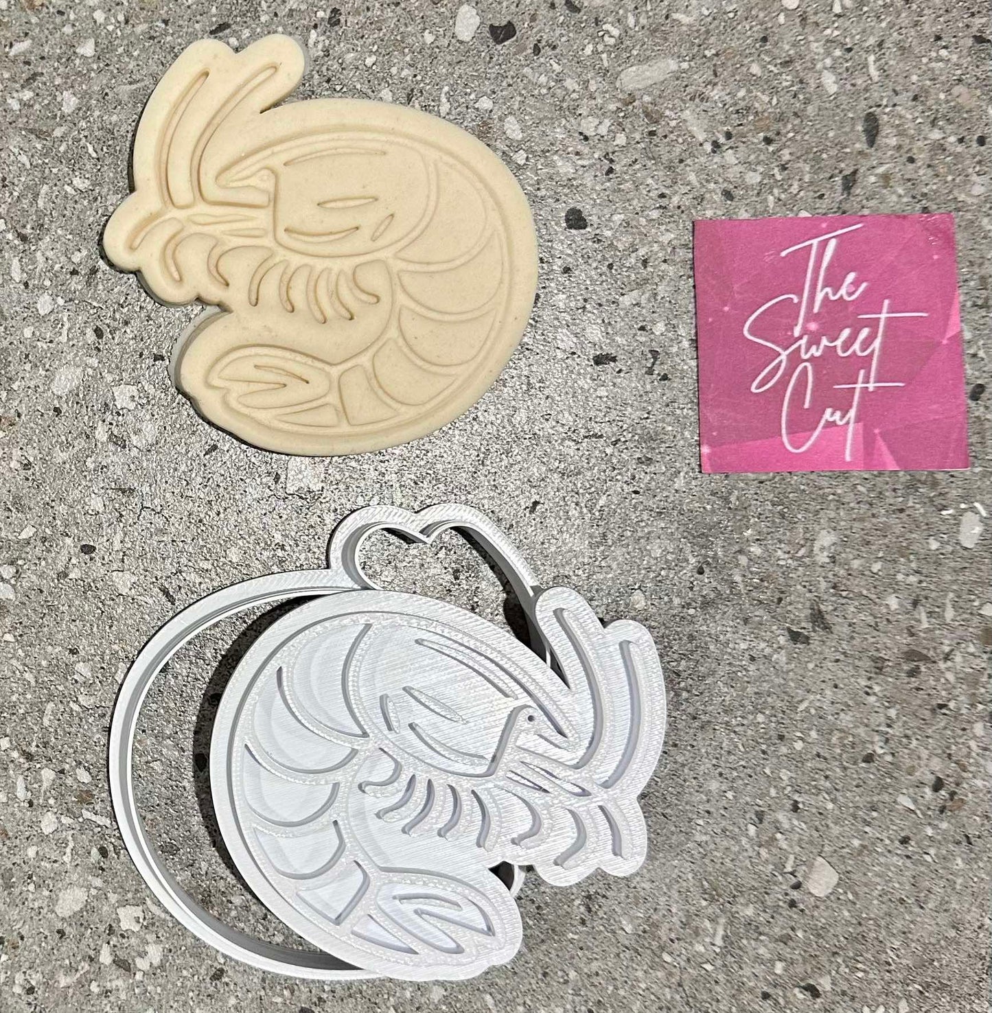 Shrimp stamp and cutter