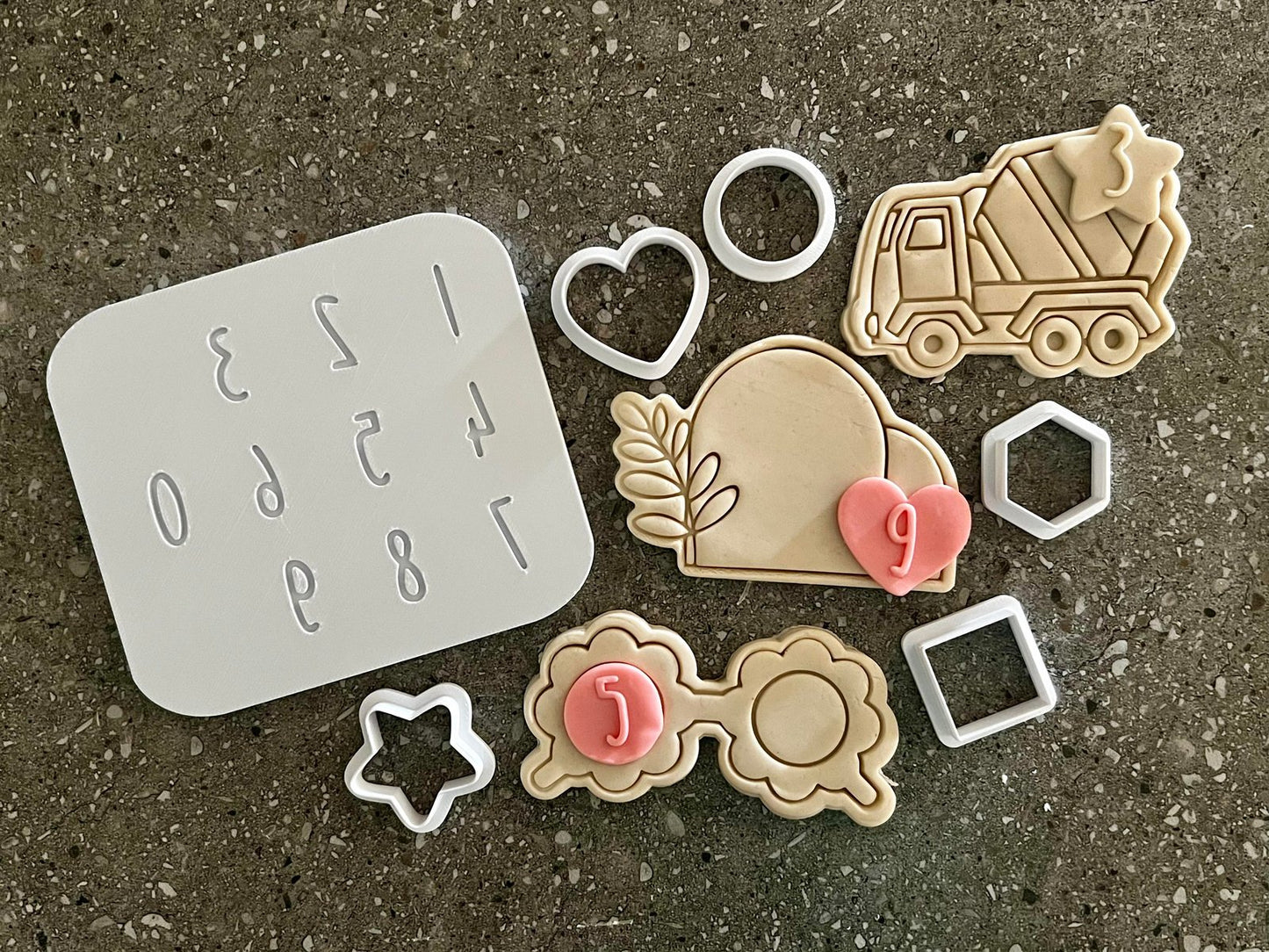 Number font plate set with mini cutters