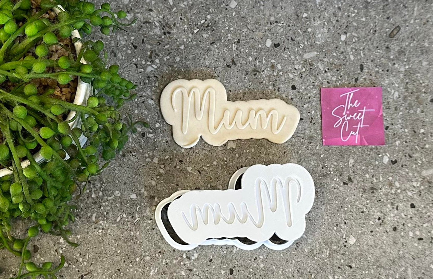 Mum shape stamp with cutter