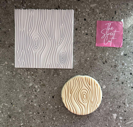 Woodgrain pattern plate