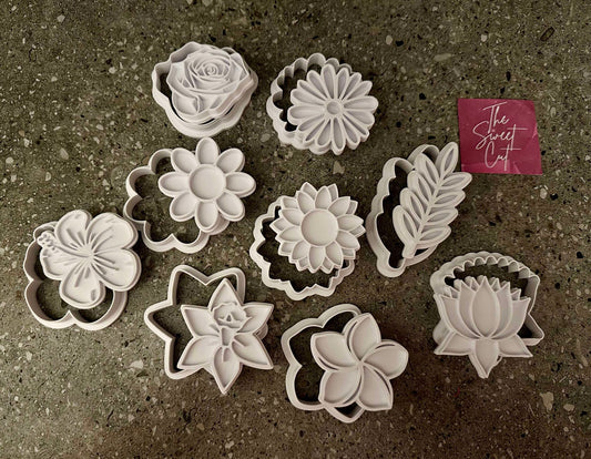 Mini Flowers stamp and cutters