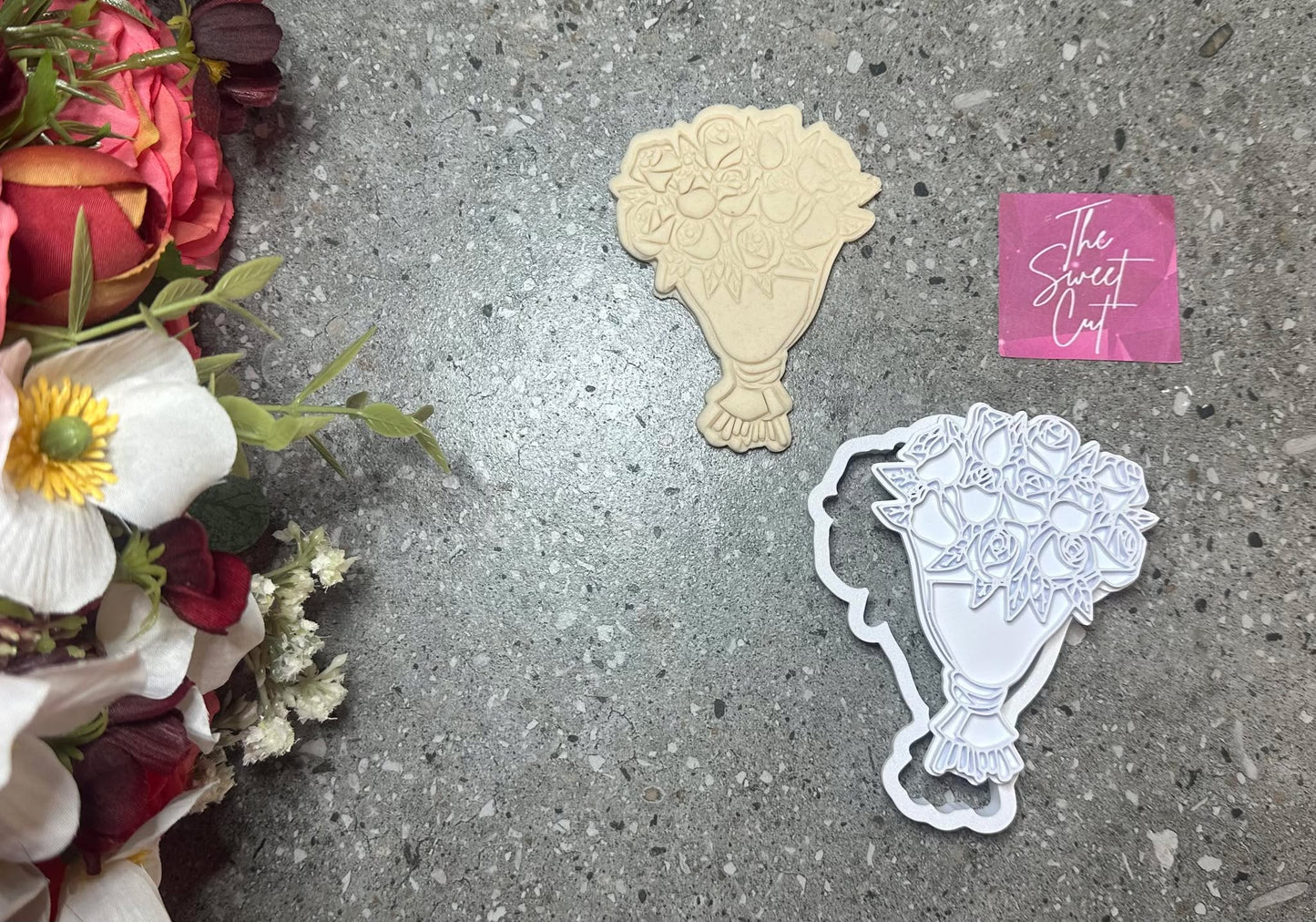 Bunch of roses stamp and cutter