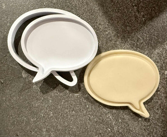 Speech bubble stamp and cutter