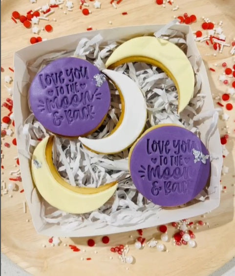 Love you to the moon and back Valentine pack